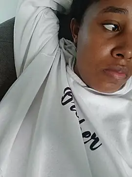 MoniqueMulberry online show from 30, 10, 2025