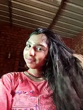 Snapshot of Yatiksha_Beby chatting on 15, 9, 2025 Yatiksha Beby online show from 15, 9, 2025