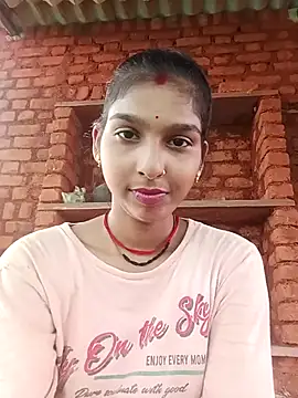 Snapshot of Yatiksha_Beby chatting on 21, 9, 2025 Yatiksha Beby online show from 21, 9, 2025