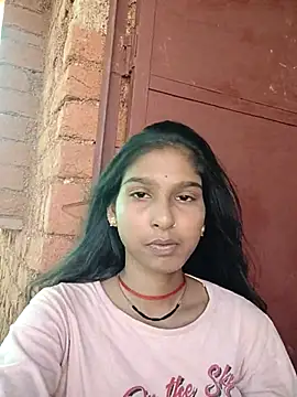 Snapshot of Yatiksha_Beby chatting on 23, 9, 2025 Yatiksha Beby online show from 23, 9, 2025