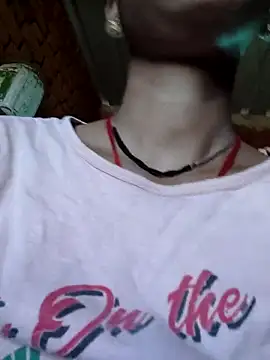 Snapshot of Yatiksha_Beby chatting on 25, 9, 2025 Yatiksha Beby online show from 25, 9, 2025