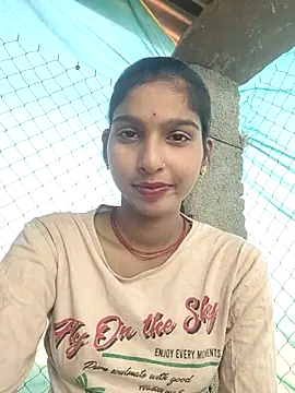 Snapshot of Yatiksha_Beby chatting on 11, 11, 2025 Yatiksha Beby online show from 11, 11, 2025