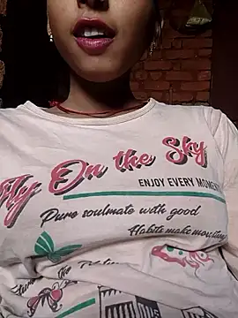 Snapshot of Yatiksha_Beby chatting on 19, 11, 2025 Yatiksha Beby online show from 19, 11, 2025