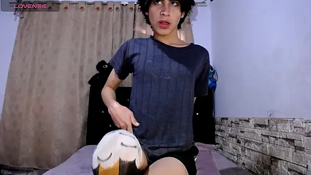 DaraKat18 online show from 6, 2, 2026