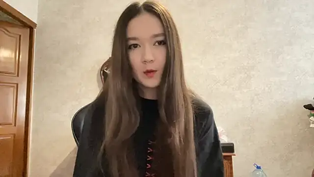 Pikmigirl18 online show from 12, 9, 2025