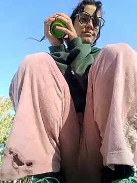 Snapshot of Almendrasexy chatting on 25, 10, 2025 Almendrasexy online show from 25, 10, 2025