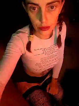 Snapshot of Almendrasexy chatting on 30, 10, 2025 Almendrasexy online show from 30, 10, 2025