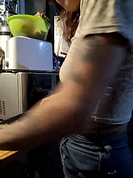 Snapshot of Almendrasexy chatting on 6, 11, 2025 Almendrasexy online show from 6, 11, 2025