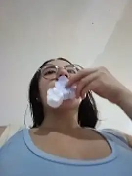 Snapshot of Bella_Sumers chatting on 18, 5, 2026 Bella Sumers online show from 18, 5, 2026