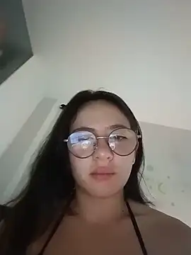 Snapshot of Bella_Sumers chatting on 7, 6, 2026 Bella Sumers online show from 7, 6, 2026