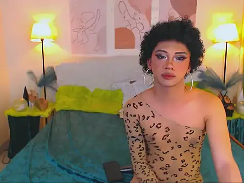 Alluring Carmela online show from 1, 12, 2025