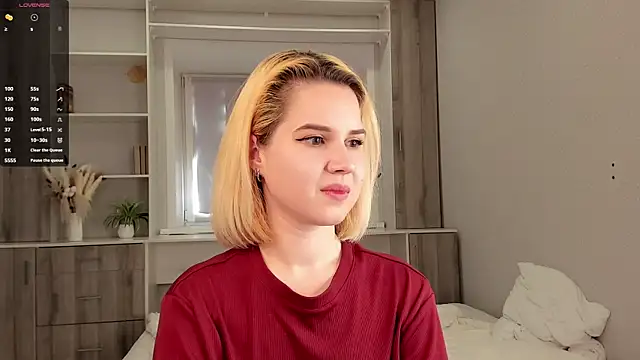 Snapshot of AgnesSonnek chatting on 18, 9, 2025 AgnesSonnek online show from 18, 9, 2025