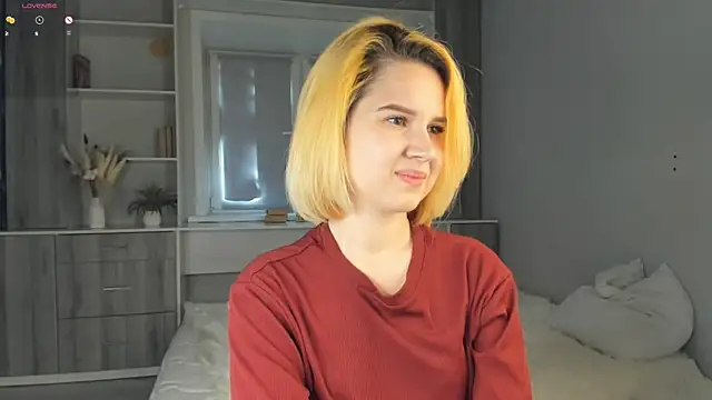 Snapshot of AgnesSonnek chatting on 21, 9, 2025 AgnesSonnek online show from 21, 9, 2025