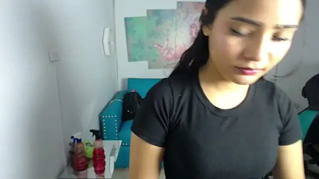 Snapshot of Ariannaa_m chatting on 22, 11, 2025 Ariannaa m online show from 22, 11, 2025