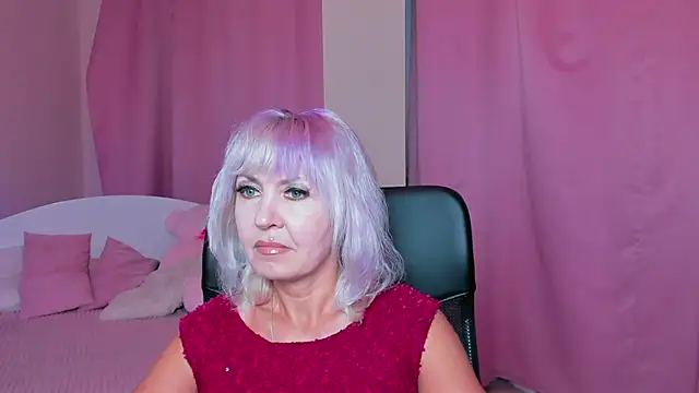 Snapshot of MissVall chatting on 11, 9, 2025 MissVall online show from 11, 9, 2025