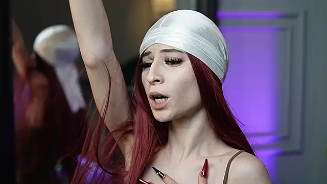 SaraiAngel online show from 22, 12, 2025