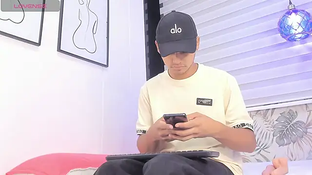 Tthiago cruz online show from 24, 9, 2025