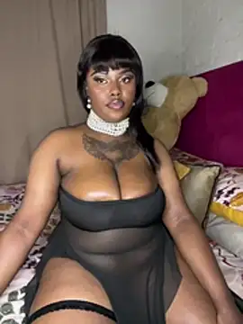 Snapshot of QUEEN_NOBUHLE_777 chatting on 21, 5, 2026 QUEEN NOBUHLE 777 online show from 21, 5, 2026