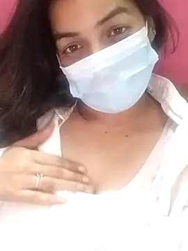 Snapshot of the_saavi chatting on 29, 11, 2025 the saavi online show from 29, 11, 2025