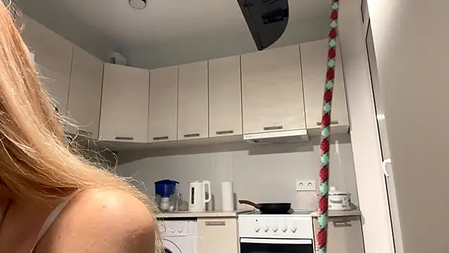 Denni Spilber online show from 23, 10, 2025