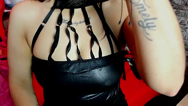 Snapshot of NaomyAngel chatting on 28, 11, 2025 NaomyAngel online show from 28, 11, 2025