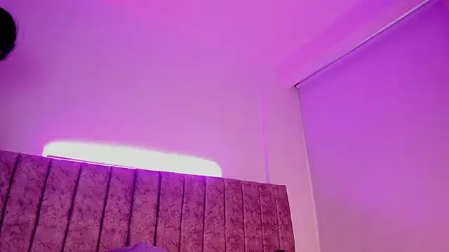 Ambeer fox  online show from 17, 3, 2026