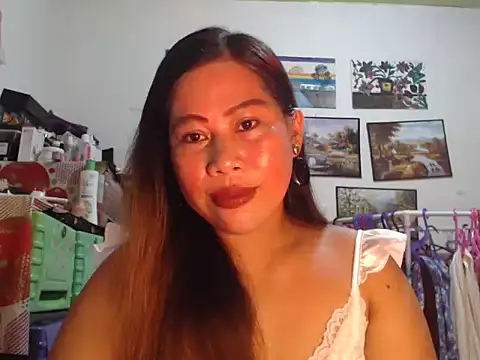 Snapshot of filipina_beauty chatting on 2, 12, 2025 filipina beauty online show from 2, 12, 2025