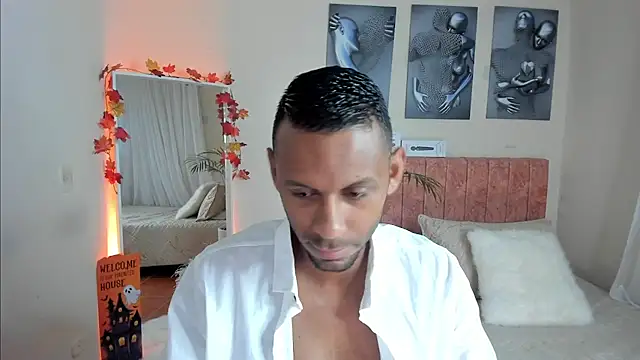 Snapshot of KingEdward_ chatting on 19, 10, 2025 KingEdward online show from 19, 10, 2025