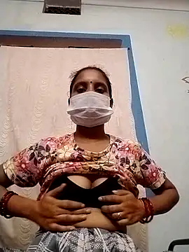 Snapshot of Komal-Rajput chatting on 10, 9, 2025 Komal-Rajput online show from 10, 9, 2025