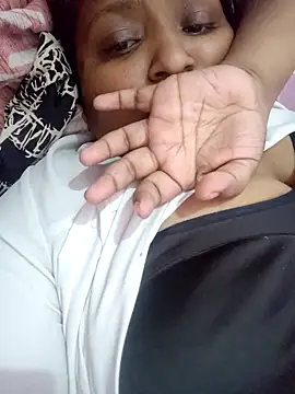 Snapshot of bitch-horny chatting on 26, 9, 2025 bitch-horny online show from 26, 9, 2025