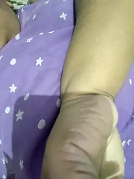 Snapshot of bitch-horny chatting on 6, 11, 2025 bitch-horny online show from 6, 11, 2025