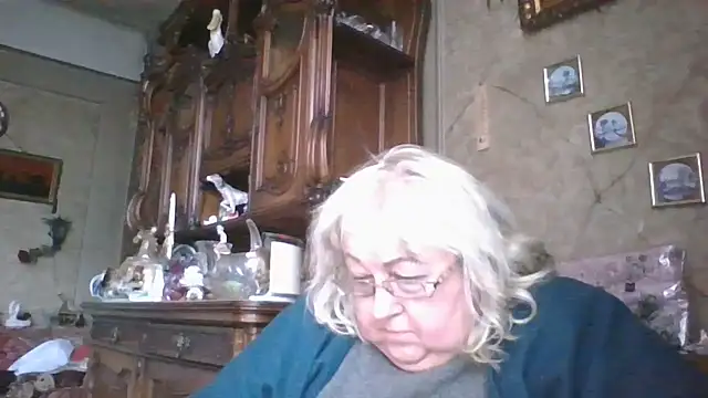 Snapshot of Lala-Love56 chatting on 5, 10, 2025 Lala-Love56 online show from 5, 10, 2025