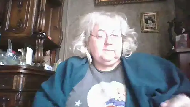 Snapshot of Lala-Love56 chatting on 31, 10, 2025 Lala-Love56 online show from 31, 10, 2025