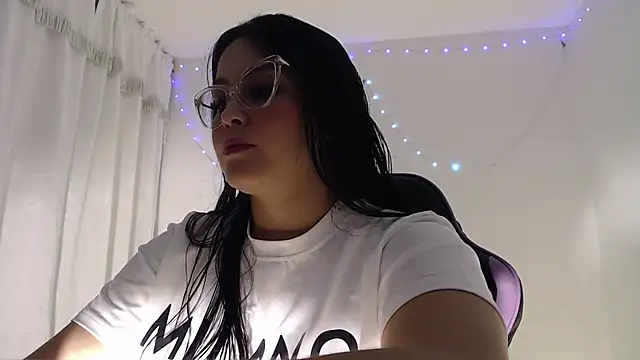 Snapshot of amberbakee chatting on 26, 5, 2026 amberbakee online show from 26, 5, 2026