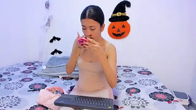 Snapshot of Sexy777Couple chatting on 24, 10, 2025 Sexy777Couple online show from 24, 10, 2025