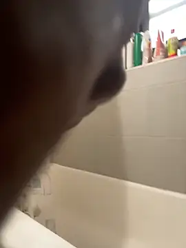 littyleesh1 online show from 22, 2, 2026