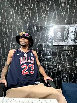 Snapshot of carl_jhonson821 chatting on 21, 11, 2025 carl jhonson821 online show from 21, 11, 2025