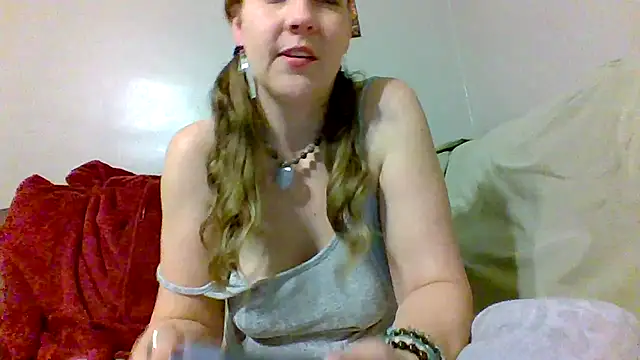Snapshot of chickandherdick chatting on 23, 10, 2025 chickandherdick online show from 23, 10, 2025