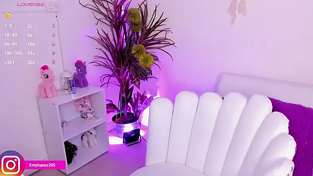 Emylopezz online show from 30, 11, 2025