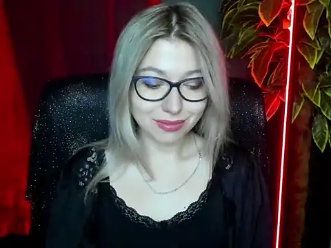 Snapshot of loveHeidi chatting on 9, 3, 2026 loveHeidi online show from 9, 3, 2026