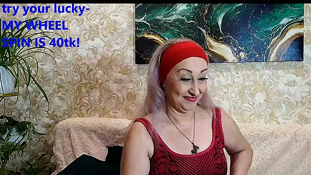 Snapshot of _Sara__Smith_ chatting on 3, 12, 2025 Sara Smith online show from 3, 12, 2025