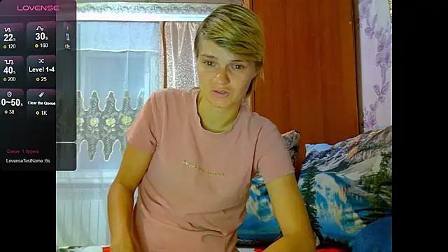 SaraSnow  online show from 25, 9, 2025