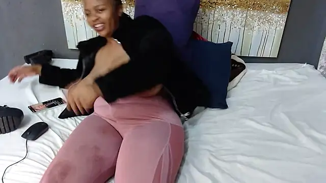 PrettyLisa28 online show from 16, 9, 2025