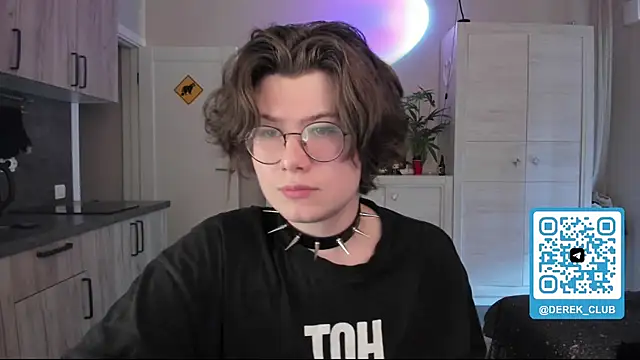 Derek Shameless online show from 4, 8, 2026
