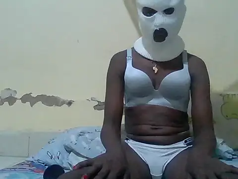 Snapshot of lelethutyesi chatting on 15, 9, 2025 lelethutyesi online show from 15, 9, 2025