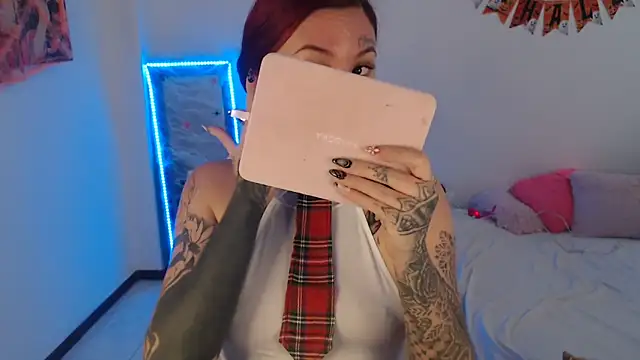 Maddy Vicius19 online show from 20, 10, 2025