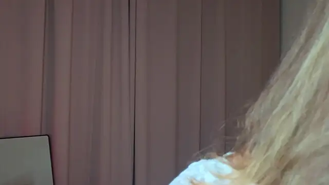 LoveSeekins online show from 8, 4, 2026