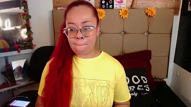 MIA  SPENCER online show from 6, 11, 2025