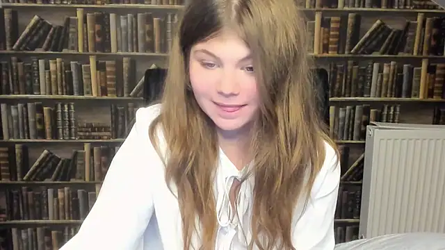 Lilly Jess online show from 9, 11, 2025