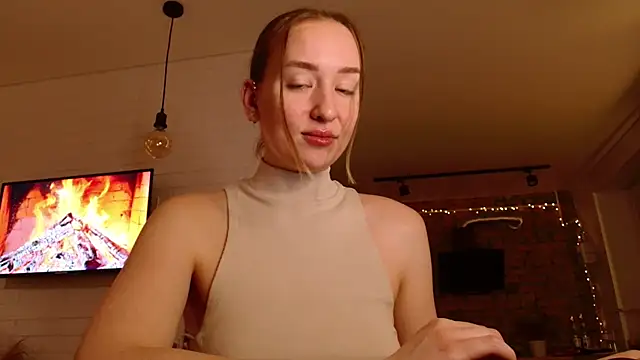 Snapshot of WhitePrincessLuna chatting on 20, 11, 2025 WhitePrincessLuna online show from 20, 11, 2025